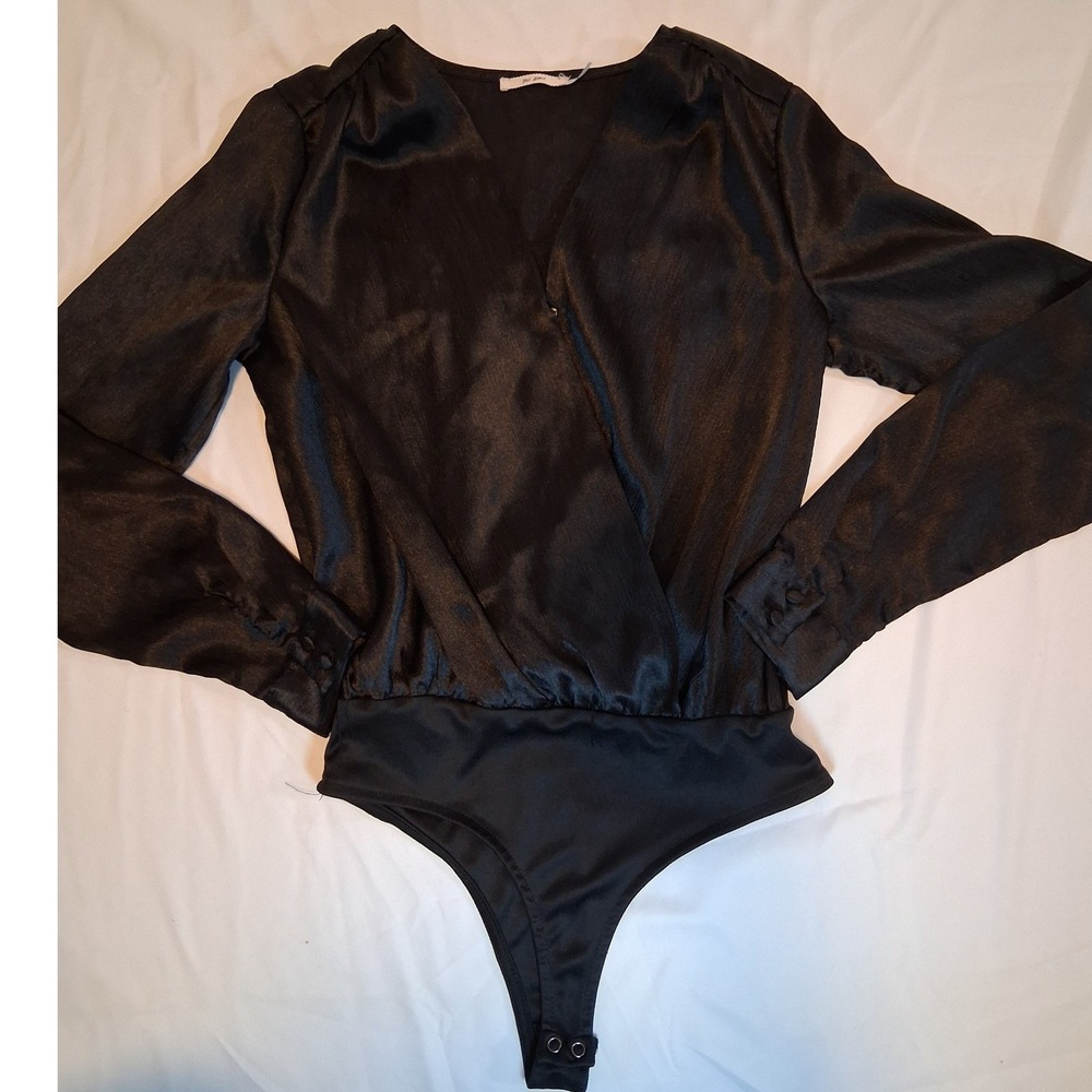 Mi Ami Black Satin Bodysuit Wrap Surplice V Neck Puff Sleeve XS